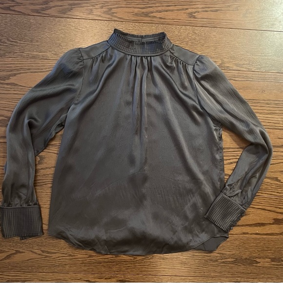 GO BY GO SILK Tops - GO BY GO SILK Gray Pleated Long Sleeve Blouse